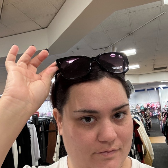 Vince Camuto Black Sunglasses - Picture 2 of 5